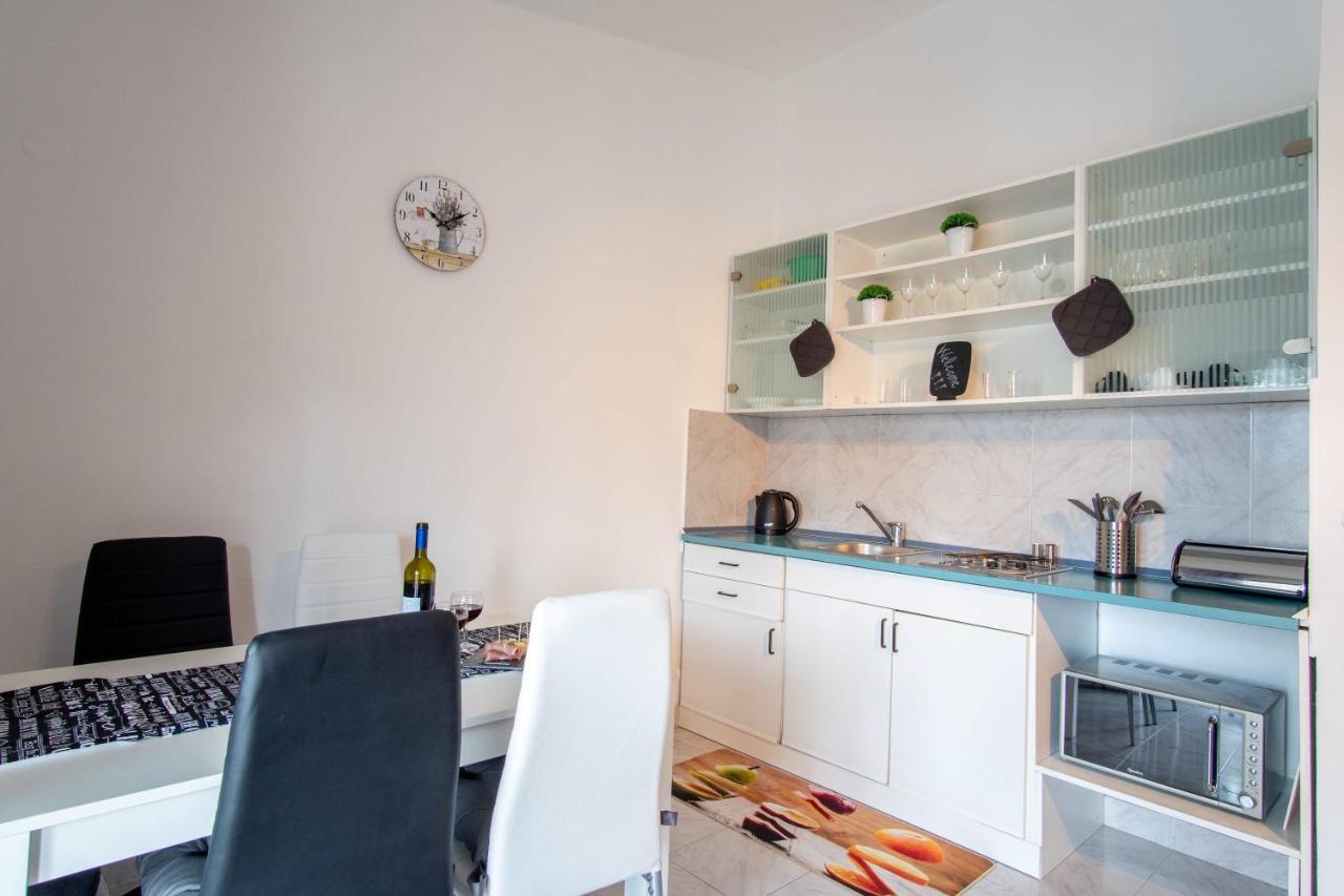 Ostaric Apartment Mandre Luaran gambar