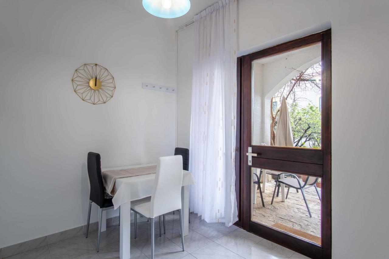 Ostaric Apartment Mandre Luaran gambar